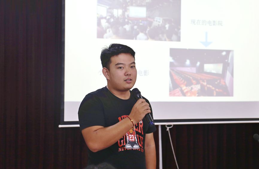 葉榮添新浪微博最新動態(tài)，聚焦時代熱點，傳遞正能量